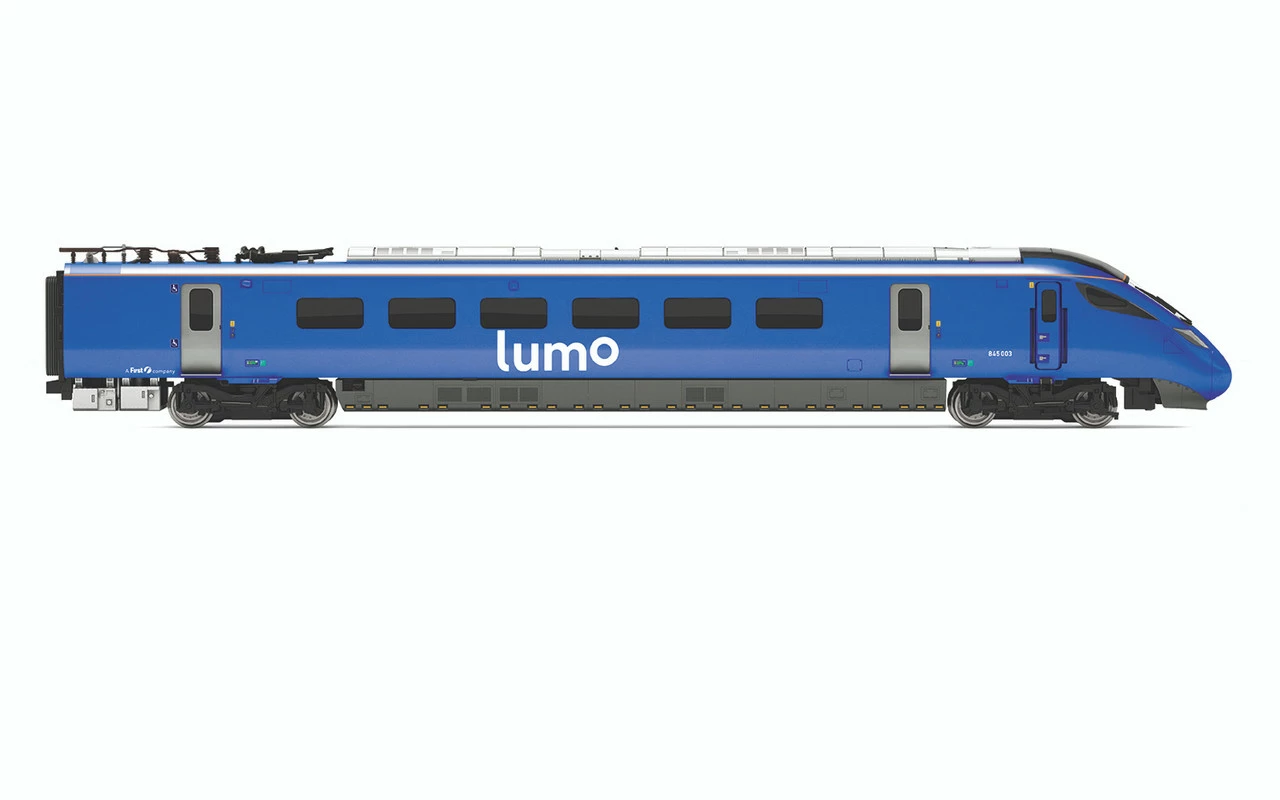 Hornby OO Gauge Lumo, Class 803, 803003 Five Car Train Pack - R30102 1 Hornby OO Gauge Lumo, Class 803, 803003 Five Car Train Pack - R30102
