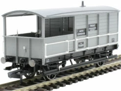 Hornby 00 Gauge BR, AA15 20T 'Toad' Goods Brake Van, W68530 - Era 4 R6922