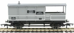 Hornby 00 Gauge BR, AA15 20T 'Toad' Goods Brake Van, W68530 - Era 4 R6922 -Model Sales Shop R6922 3463293 Qty1 3 22782.1682500502