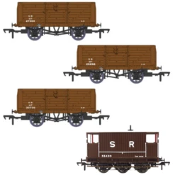 Rapido Trains OO Gauge Southern Railways 8-Plank W/ Brake Bundle