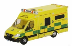 Oxford Diecast Oxford N Gauge Mercedes Ambulance London NMA002